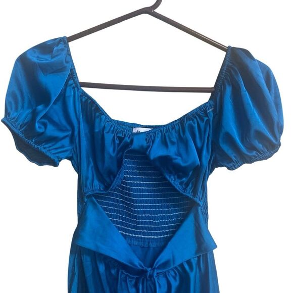 603. Princess Polly Nakita Blue Satin Puff Sleeve Cut Out Dress 4 - Picture 2 of 4